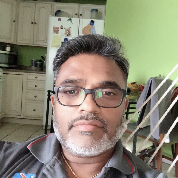 Meet your Posher, Amit - Picture 1 of 1